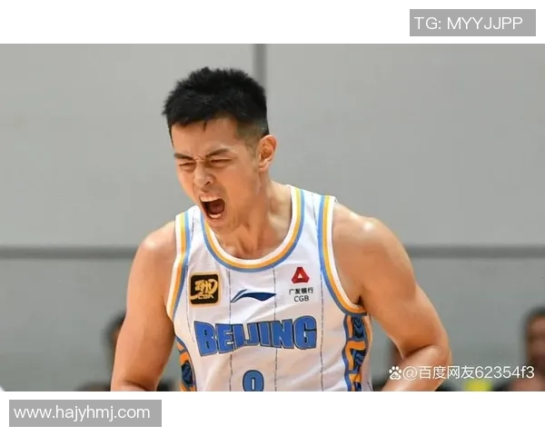 方硕的篮球之路：从青涩少年到职业赛场的奋斗与成长